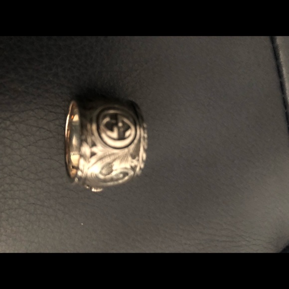 Gucci tiger head sterling sliver ring with stone - Picture 3 of 9